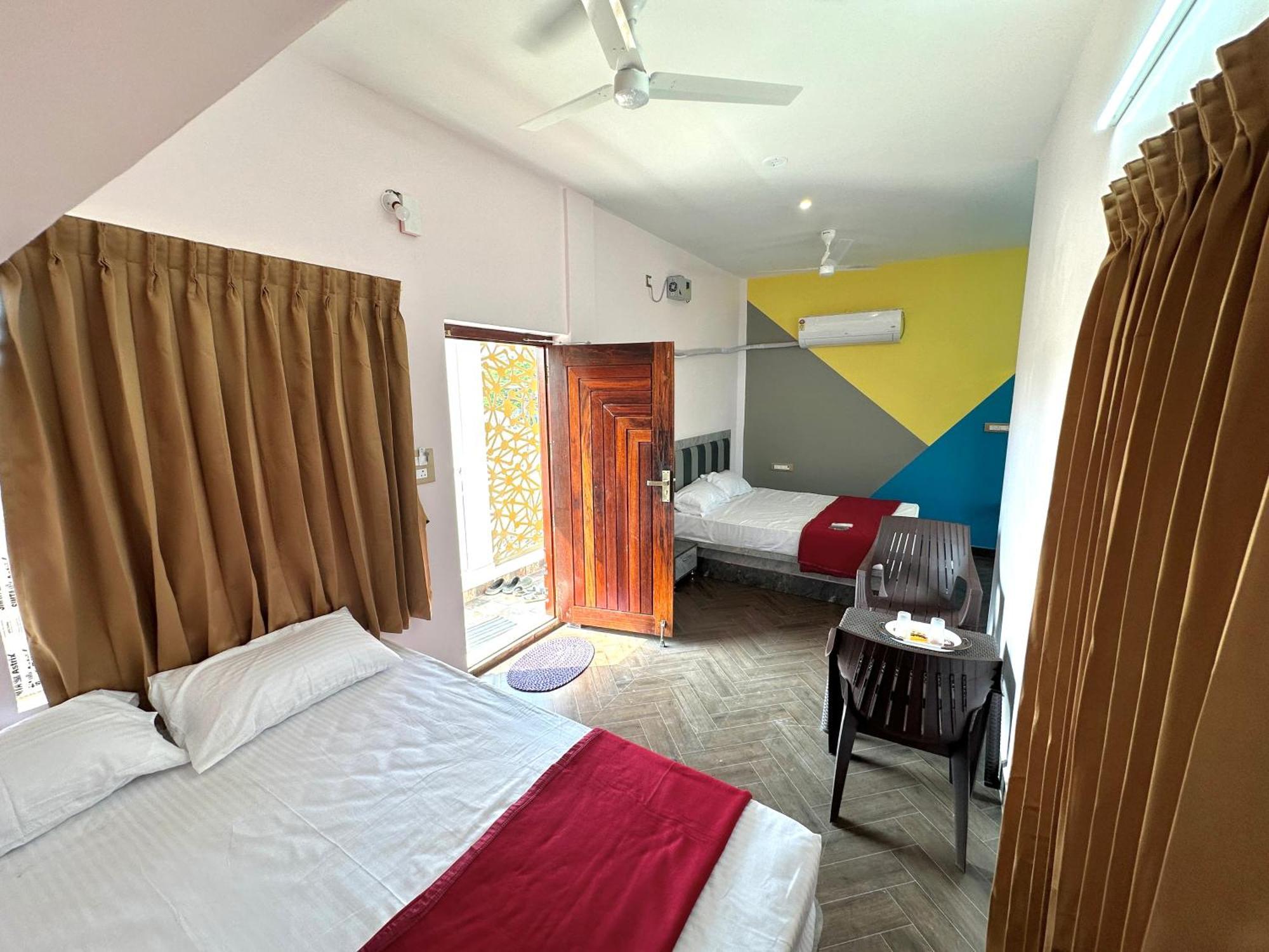 Om Lingeswaran Home Stay Tiruvannāmalai Esterno foto
