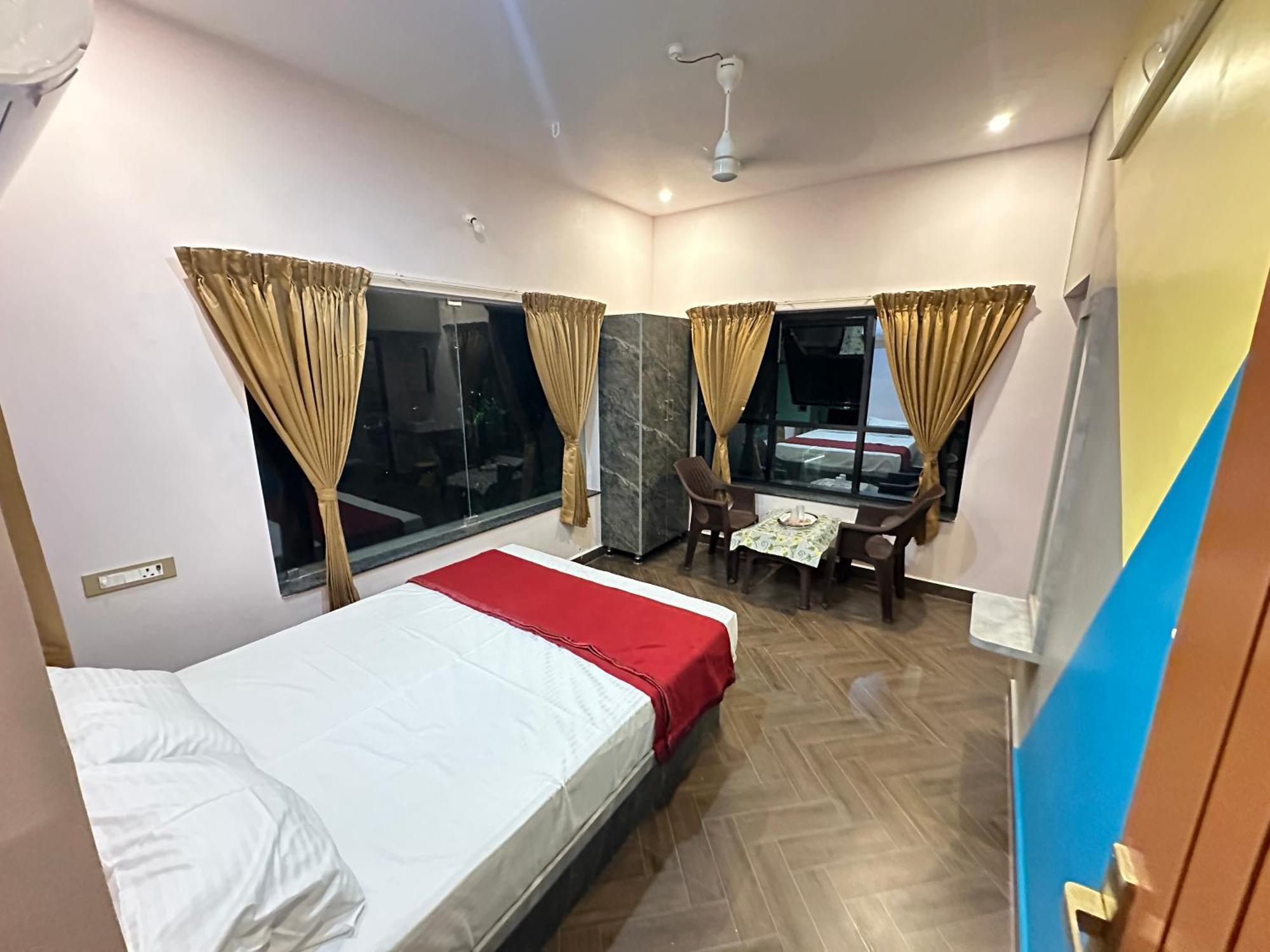 Om Lingeswaran Home Stay Tiruvannāmalai Esterno foto