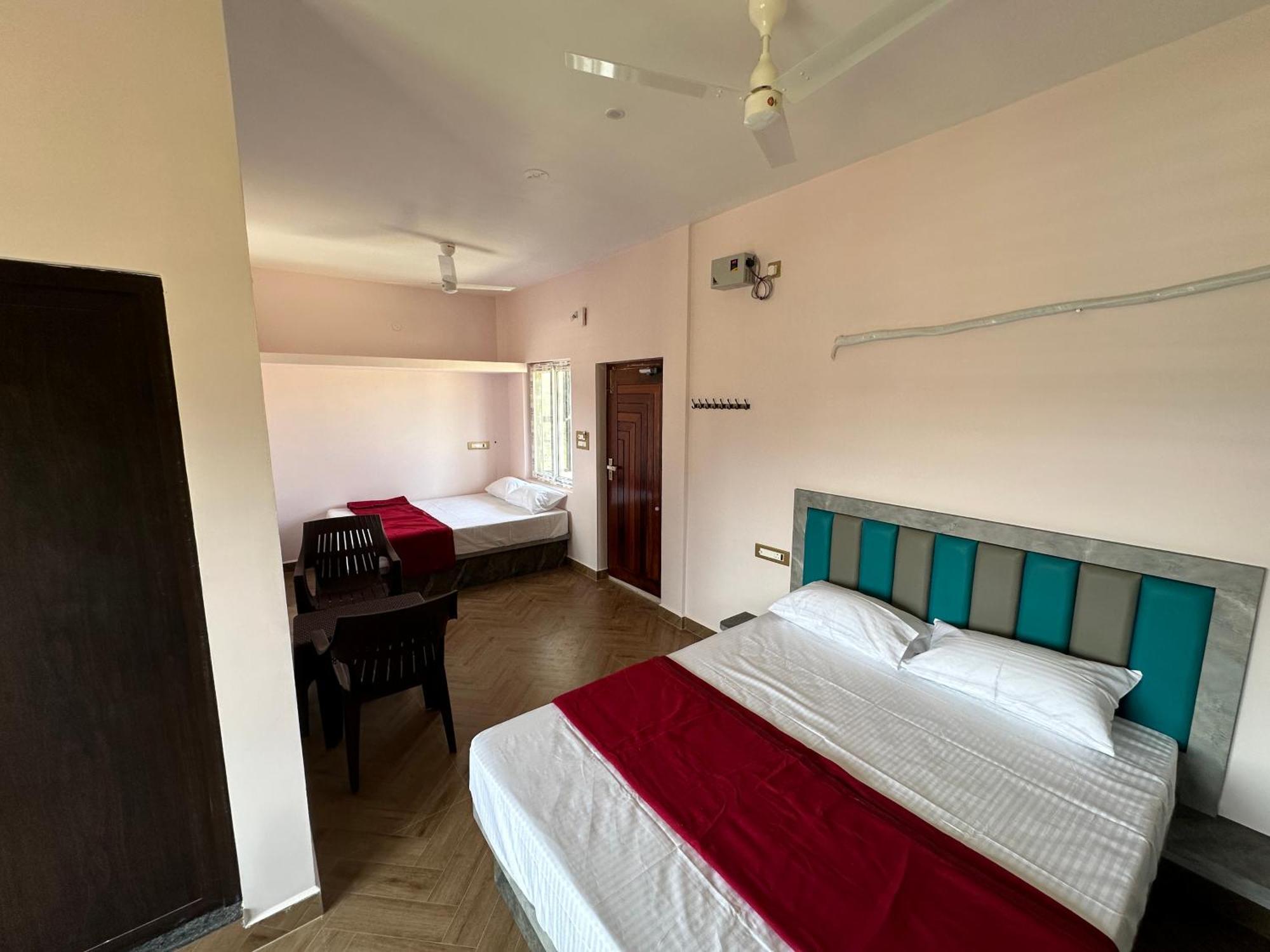 Om Lingeswaran Home Stay Tiruvannāmalai Esterno foto