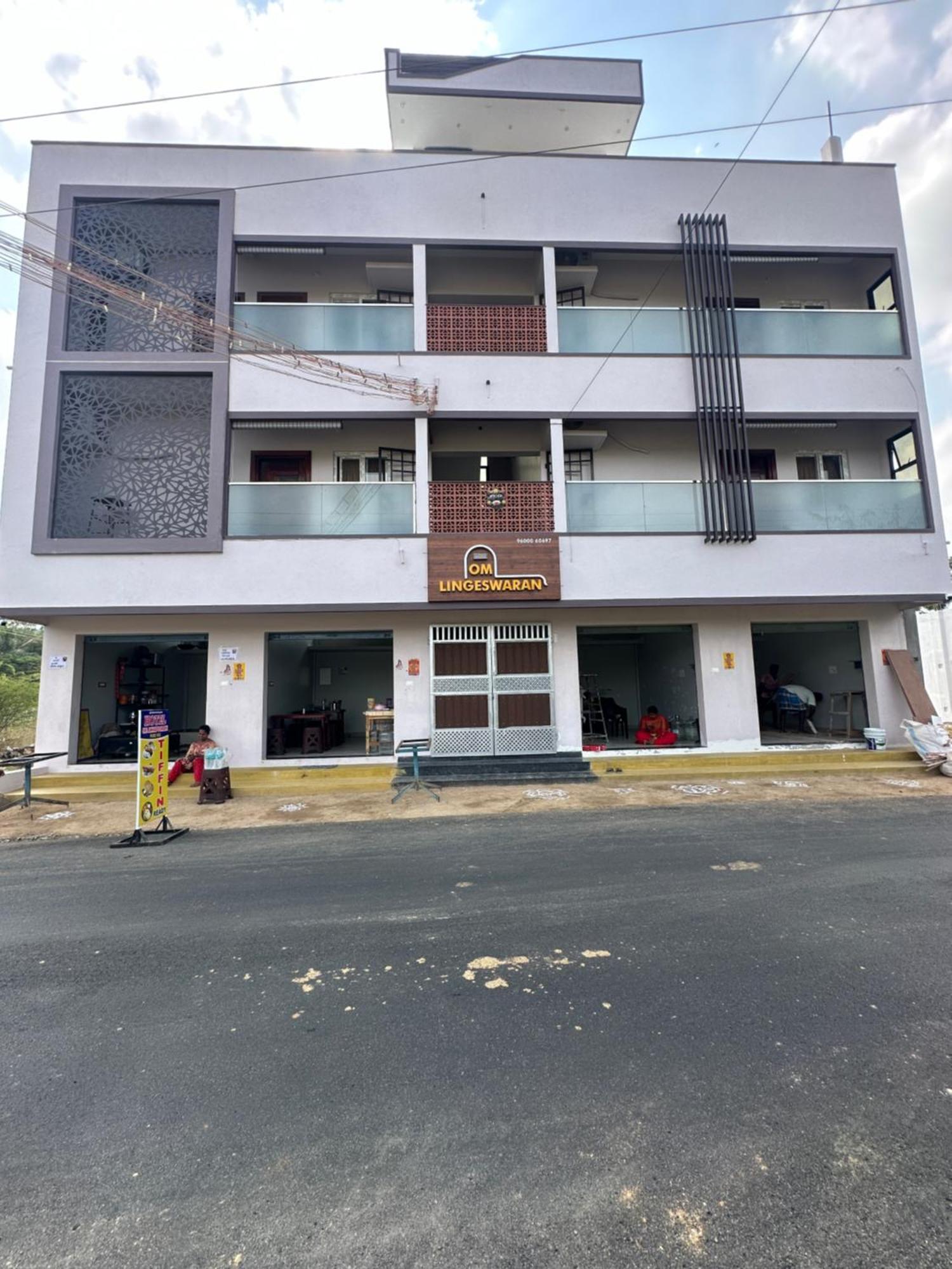 Om Lingeswaran Home Stay Tiruvannāmalai Esterno foto