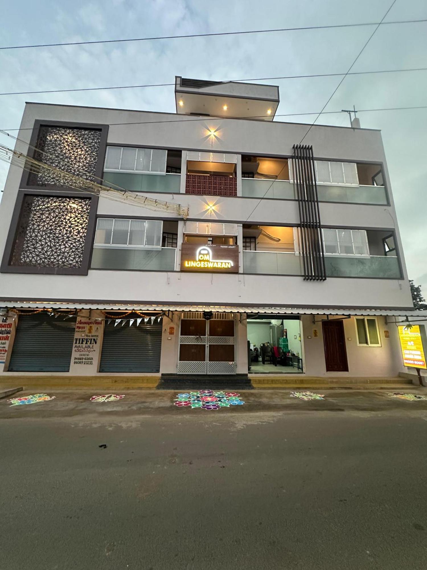 Om Lingeswaran Home Stay Tiruvannāmalai Esterno foto